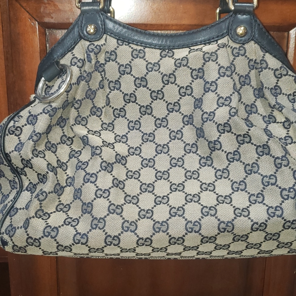GUCCI medium sukey blue canvas bag..VGUC Authentic